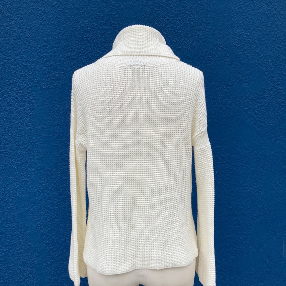 Splendid Waffle Cowl Neck Pullover Bell Sleeve - Picture 4 of 12
